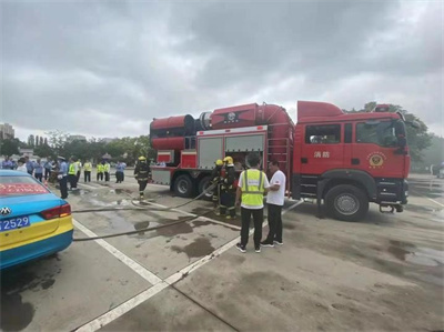 绵阳横山道路救援